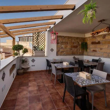 Le Oasi Bed and Breakfast 3*