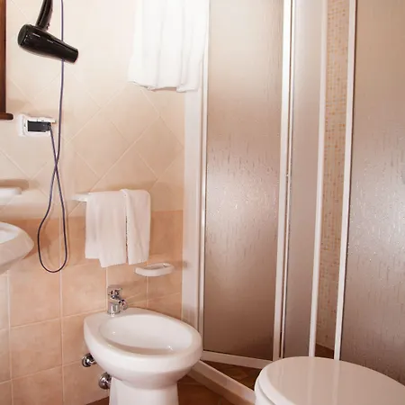 Le Oasi تيراسيني