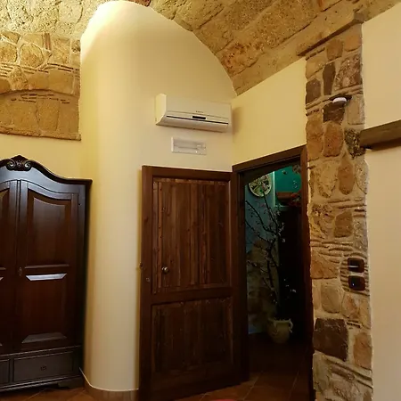 Le Oasi 3* تيراسيني