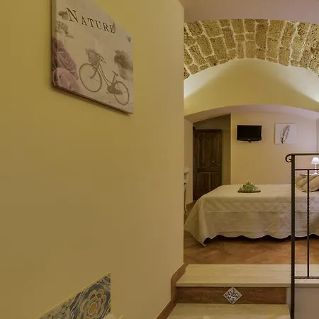 Le Oasi فندق مبيت وإفطار تيراسيني