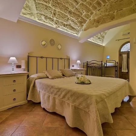 Le Oasi 3* تيراسيني