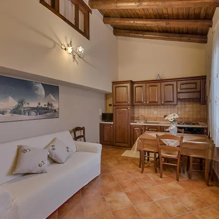 Le Oasi 3* تيراسيني